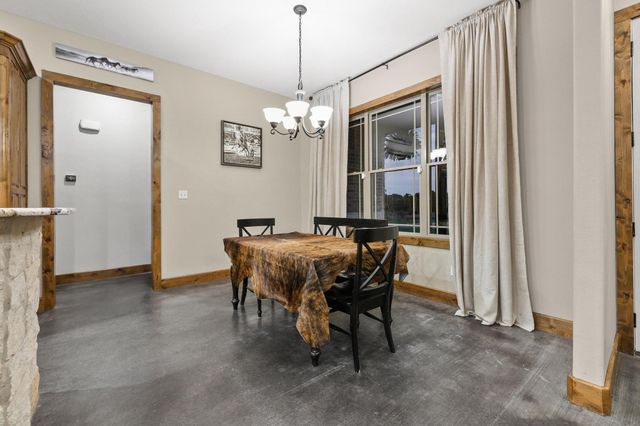 7106 County Road 4729 2, Commerce, TX 75428