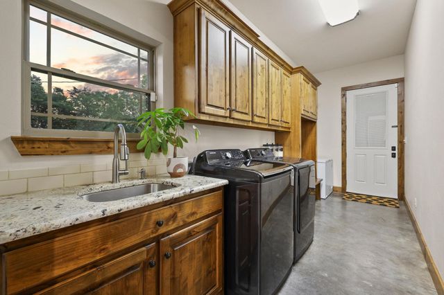 7106 County Road 4729 2, Commerce, TX 75428