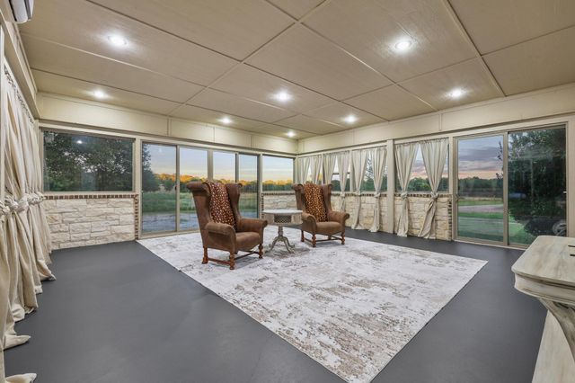 7106 County Road 4729 2, Commerce, TX 75428