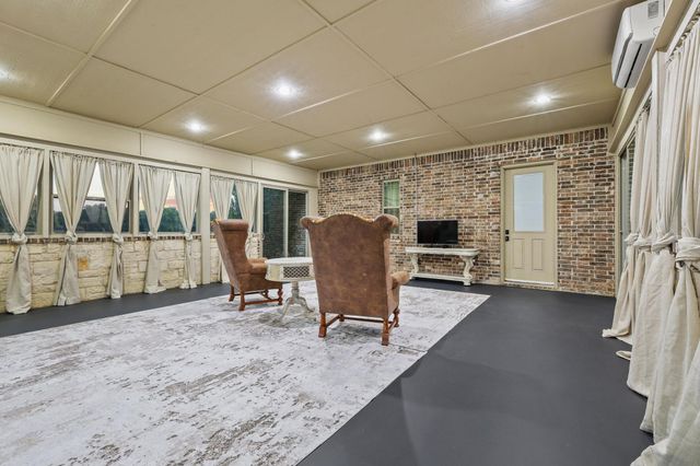 7106 County Road 4729 2, Commerce, TX 75428