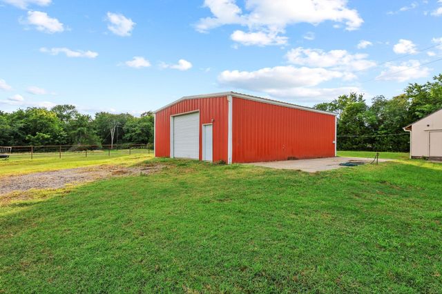 7106 County Road 4729 2, Commerce, TX 75428