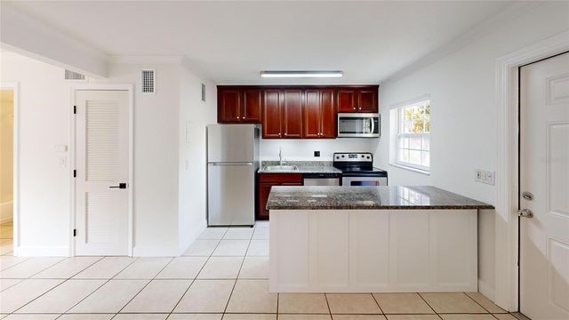 2501 E CENTRAL BOULEVARD 10, Orlando, FL 32803