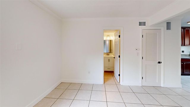 2501 E CENTRAL BOULEVARD 10, Orlando, FL 32803