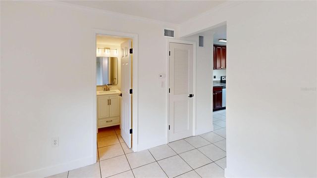 2501 E CENTRAL BOULEVARD 10, Orlando, FL 32803