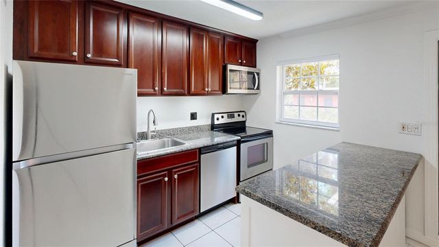 2501 E CENTRAL BOULEVARD 10, Orlando, FL 32803
