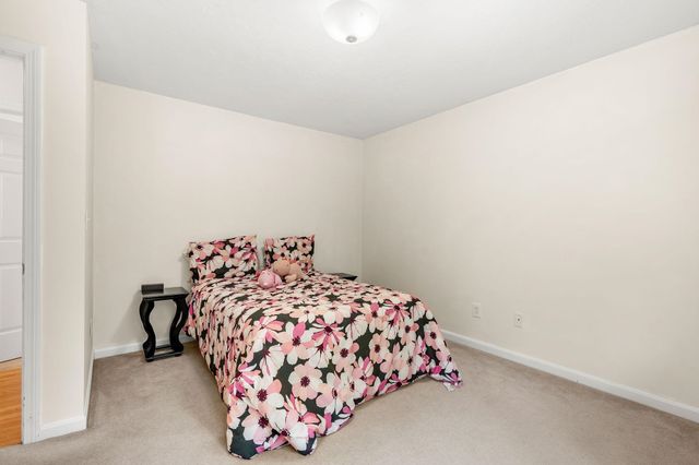 32 Hobart Hill Road, Brookline, NH 03033