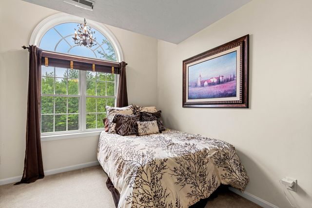 32 Hobart Hill Road, Brookline, NH 03033
