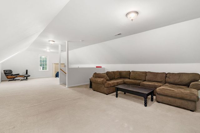 32 Hobart Hill Road, Brookline, NH 03033