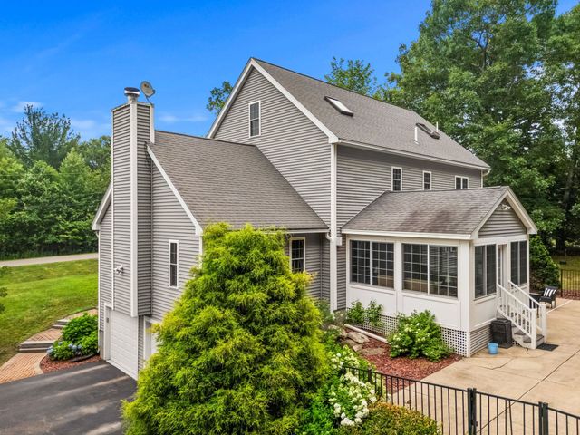 32 Hobart Hill Road, Brookline, NH 03033