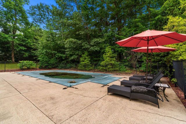 32 Hobart Hill Road, Brookline, NH 03033