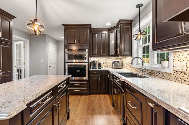 32 Hobart Hill Road, Brookline, NH 03033