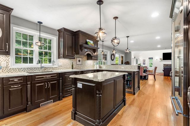 32 Hobart Hill Road, Brookline, NH 03033