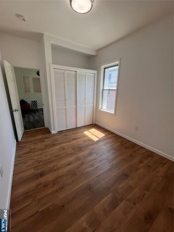 281 Hope 2, Passaic, NJ 07055
