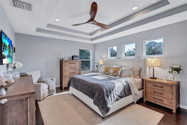 3412 W CASS STREET, Tampa, FL 33609