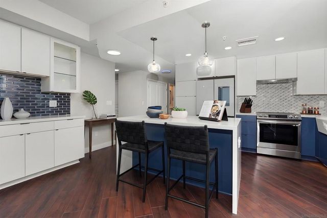 555 Front St. 1302, San Diego, CA 92101