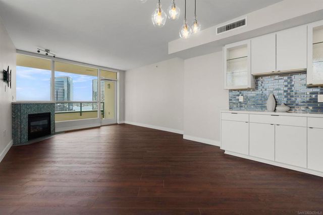 555 Front St. 1302, San Diego, CA 92101