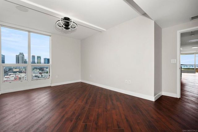 555 Front St. 1302, San Diego, CA 92101