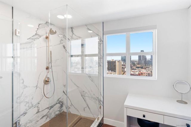 555 Front St. 1302, San Diego, CA 92101