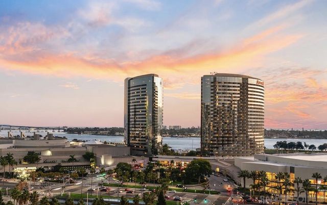 555 Front St. 1302, San Diego, CA 92101