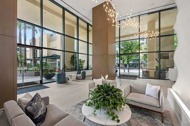 555 Front St. 1302, San Diego, CA 92101