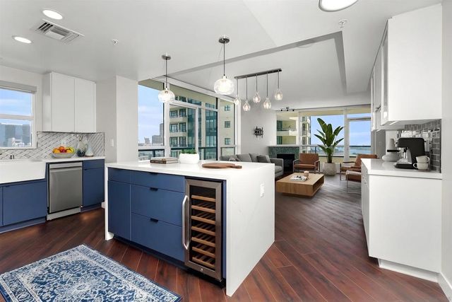 555 Front St. 1302, San Diego, CA 92101