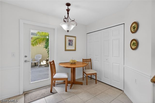 15505 Cedarwood LN 105, Naples, FL 34110