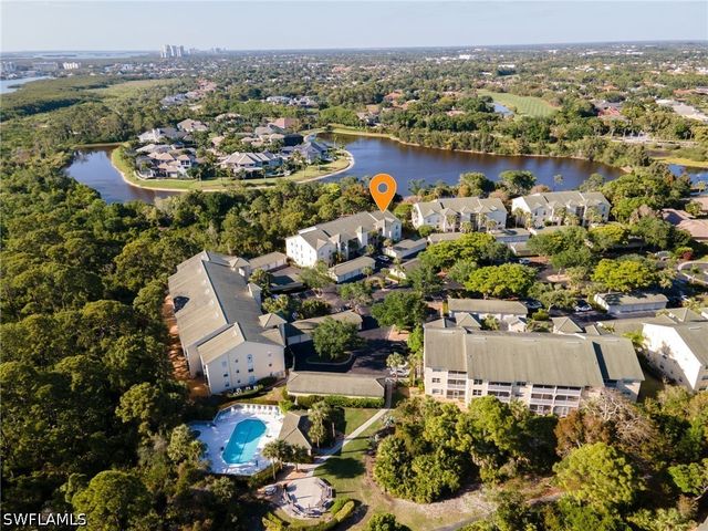 15505 Cedarwood LN 105, Naples, FL 34110