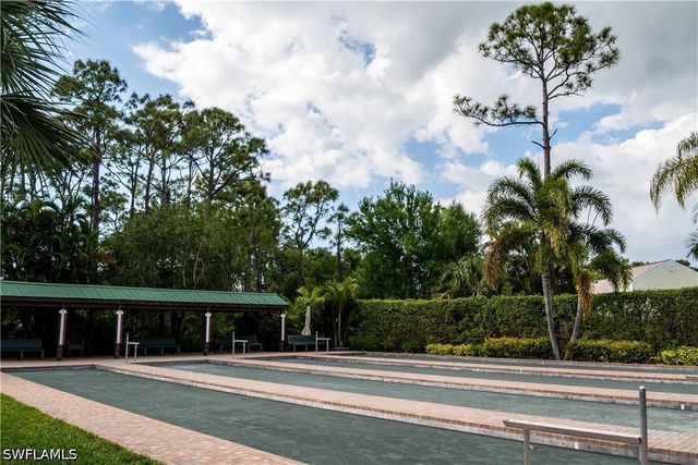 15505 Cedarwood LN 105, Naples, FL 34110