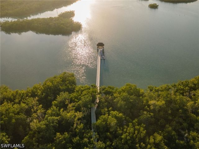 15505 Cedarwood LN 105, Naples, FL 34110