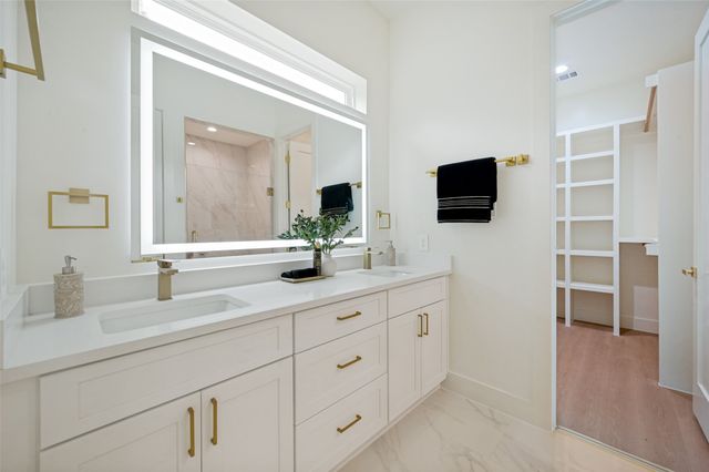 1511 Morrell Avenue, Dallas, TX 75203