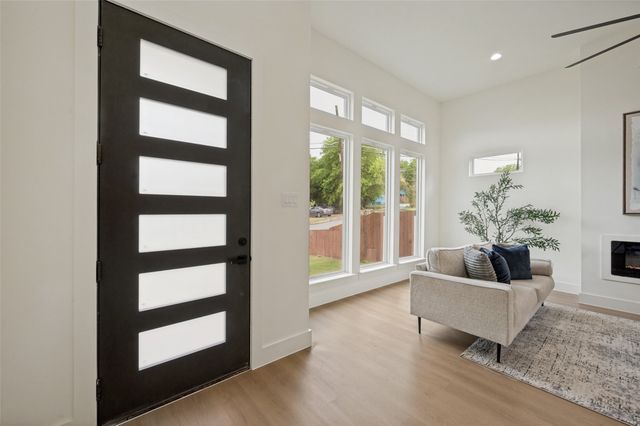 1511 Morrell Avenue, Dallas, TX 75203