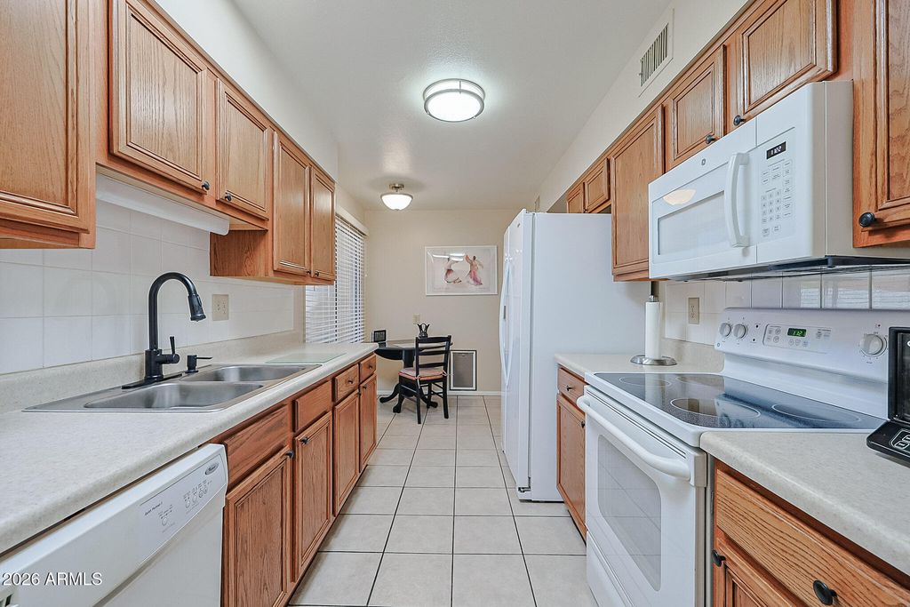 10841 W SANTA FE Drive, Sun City, AZ 85351 — photo 3