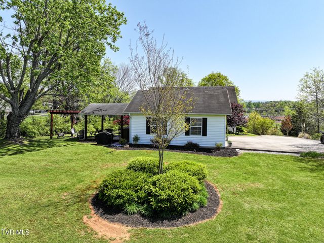 1409 Tusculum Boulevard, Greeneville, TN 37745