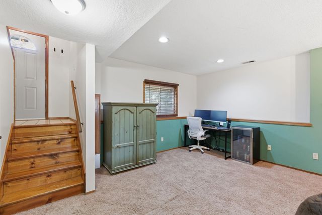 6351 N Grove, Park City, KS 67219