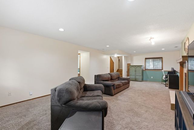 6351 N Grove, Park City, KS 67219