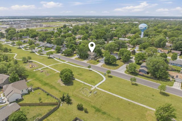 6351 N Grove, Park City, KS 67219