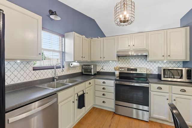 6351 N Grove, Park City, KS 67219