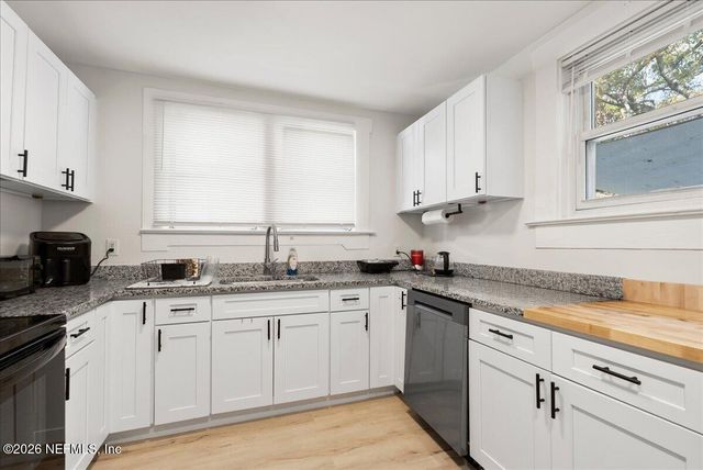 1565 7TH Street W, Jacksonville, FL 32209