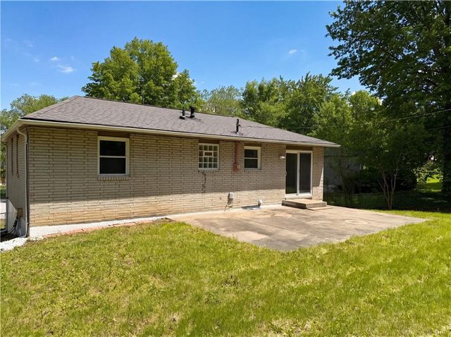 16517 E 35th Street Court, Independence, MO 64055