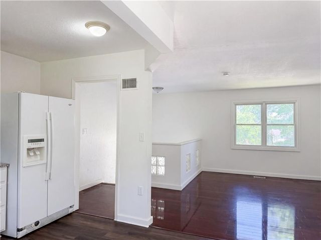 16517 E 35th Street Court, Independence, MO 64055