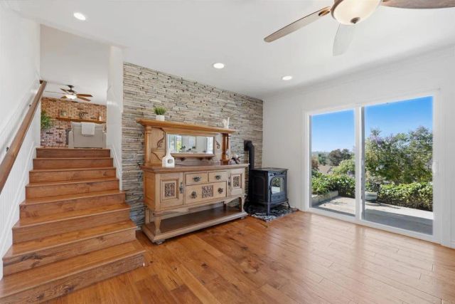 1045 Cima Dr, San Marcos, CA 92078