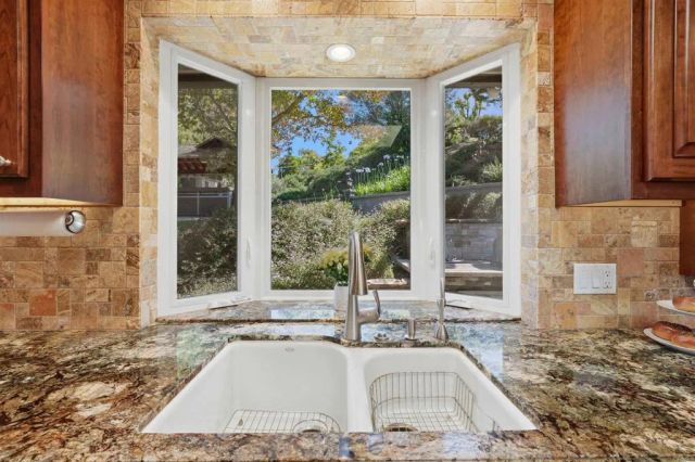 1045 Cima Dr, San Marcos, CA 92078