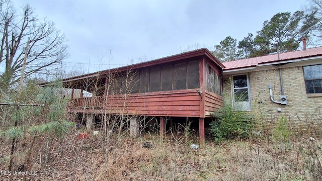 877 S Red Banks Road, Holly Springs, MS 38635