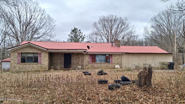 877 S Red Banks Road, Holly Springs, MS 38635