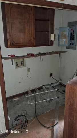 877 S Red Banks Road, Holly Springs, MS 38635