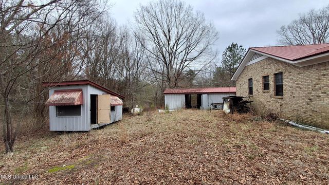 877 S Red Banks Road, Holly Springs, MS 38635