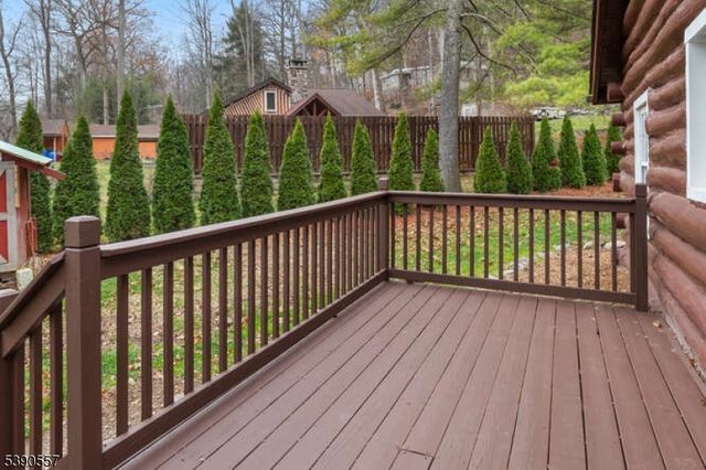 15 Cliff Rd, West Milford Twp., NJ 07480