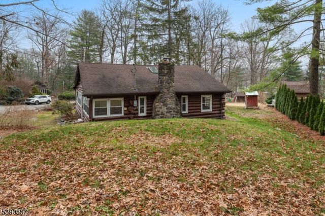 15 Cliff Rd, West Milford Twp., NJ 07480