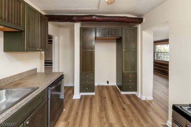 15 Cliff Rd, West Milford Twp., NJ 07480