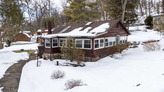 15 Cliff Rd, West Milford Twp., NJ 07480